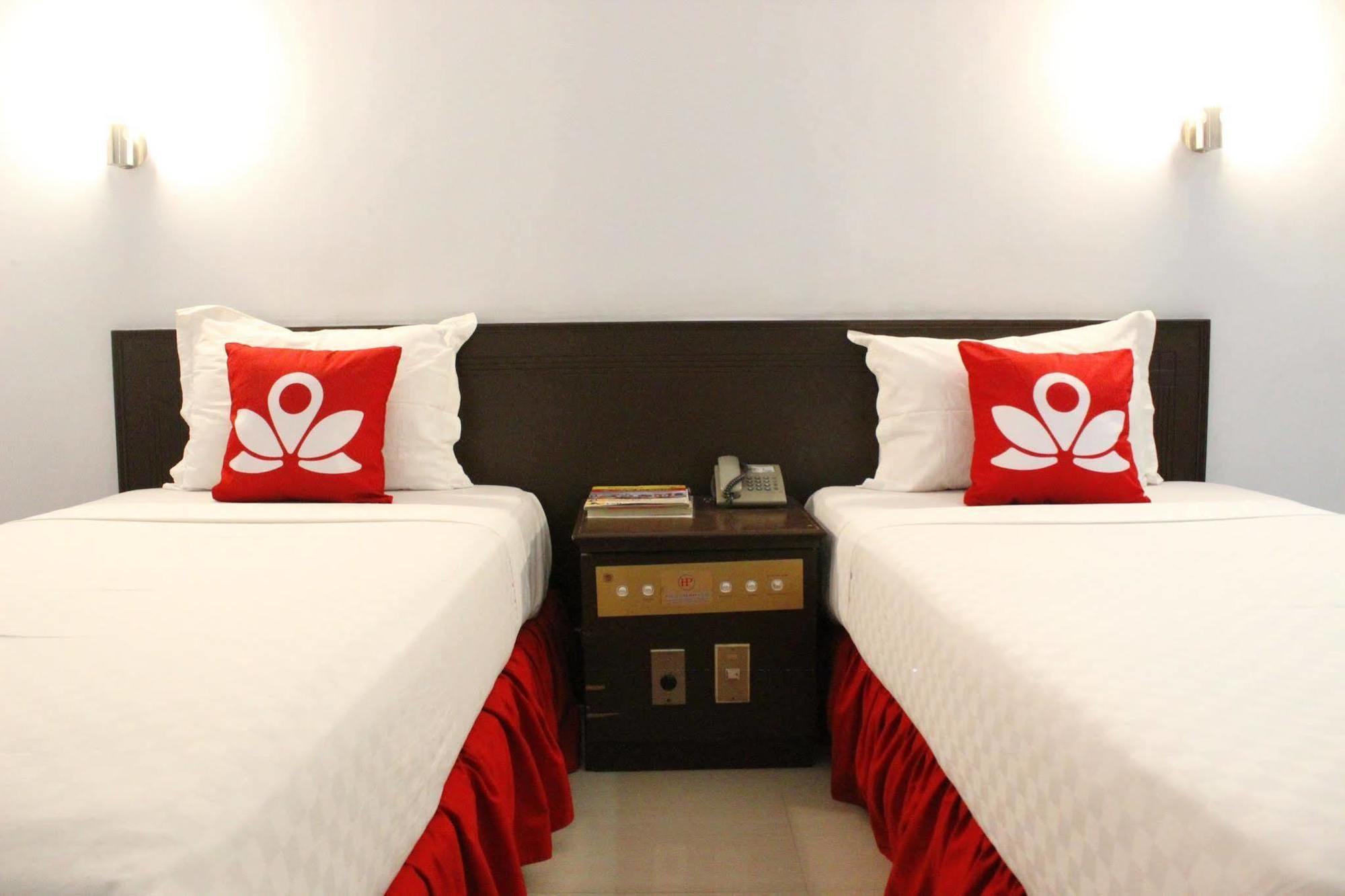 Hotel Zen Sam Ratulangi 2*