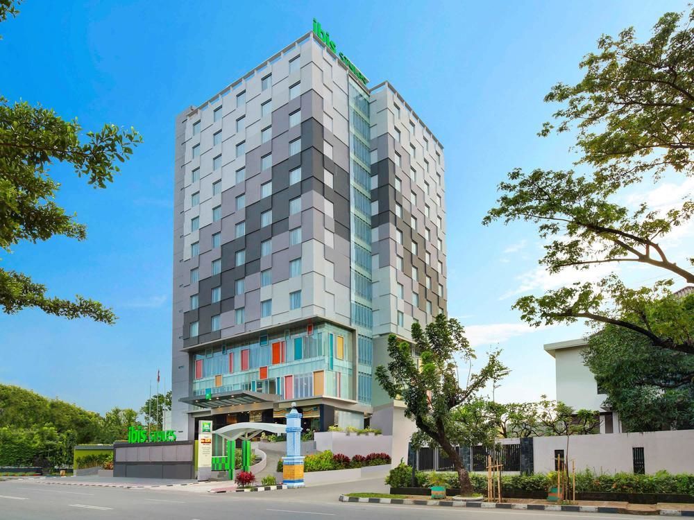 Hotel Zen Sam Ratulangi 2*