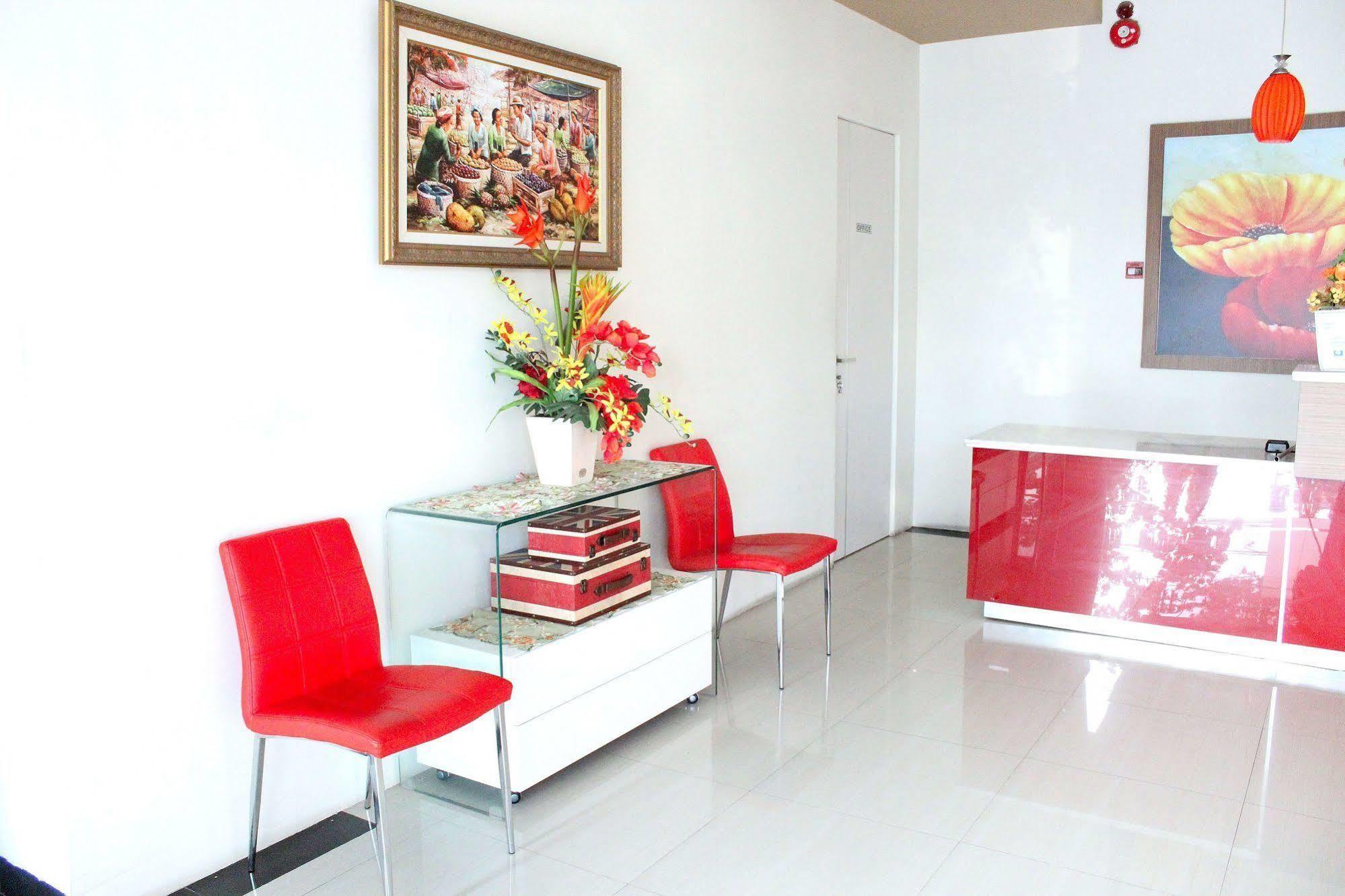 Zen Sam Ratulangi Hotel 2*