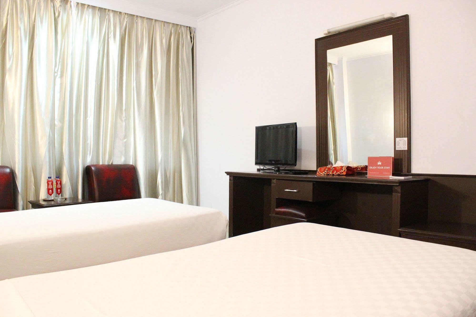 Zen Sam Ratulangi 2*