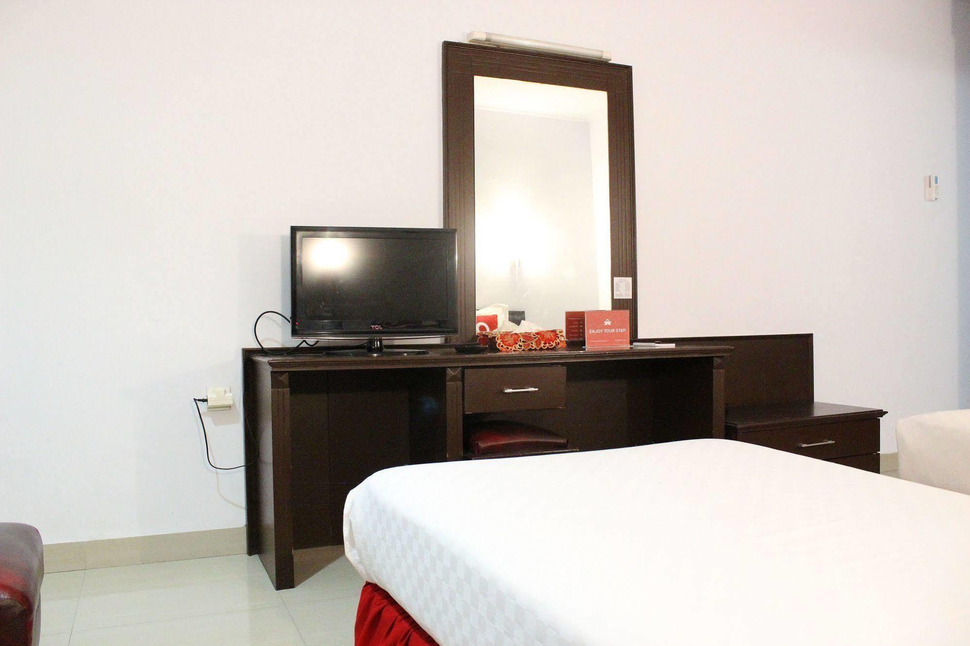 Zen Sam Ratulangi 2*